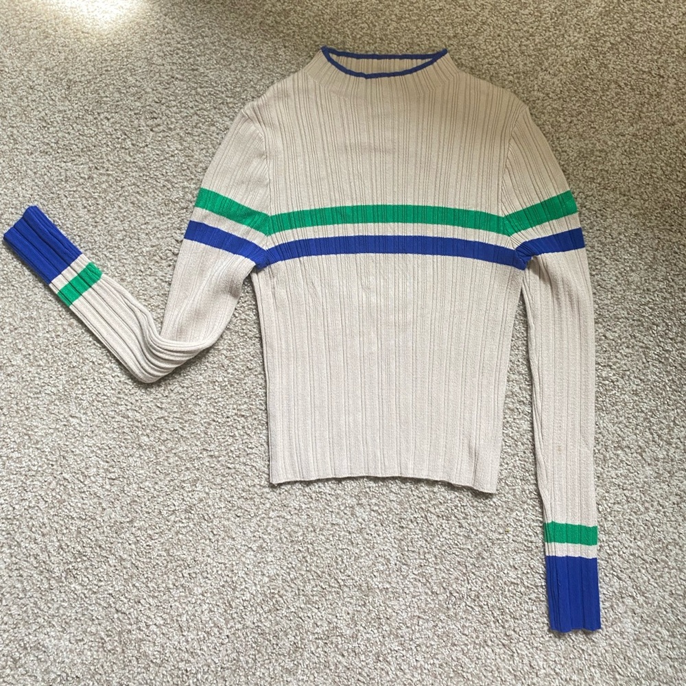 Urban Outfitters long sleeve sweater top